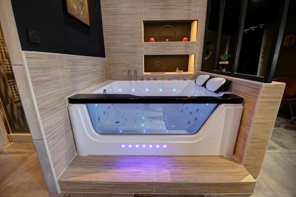 Romantique Avec Ambiance Cocooning Saint-Genet-Lerpt